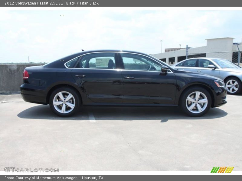 Black / Titan Black 2012 Volkswagen Passat 2.5L SE