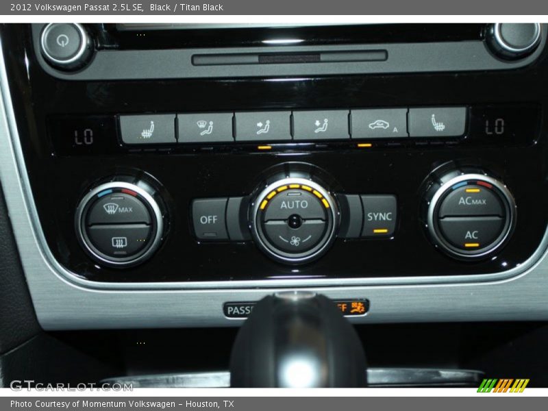 Black / Titan Black 2012 Volkswagen Passat 2.5L SE