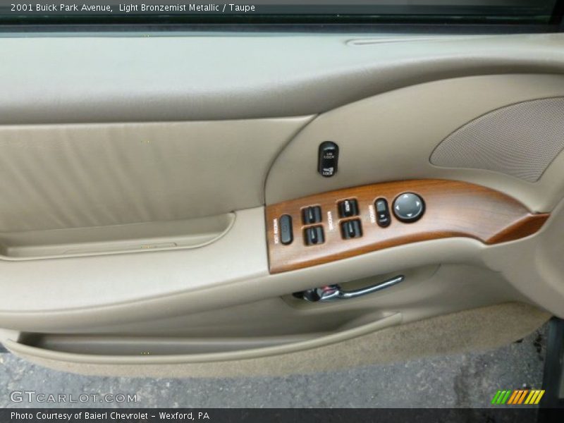 Light Bronzemist Metallic / Taupe 2001 Buick Park Avenue
