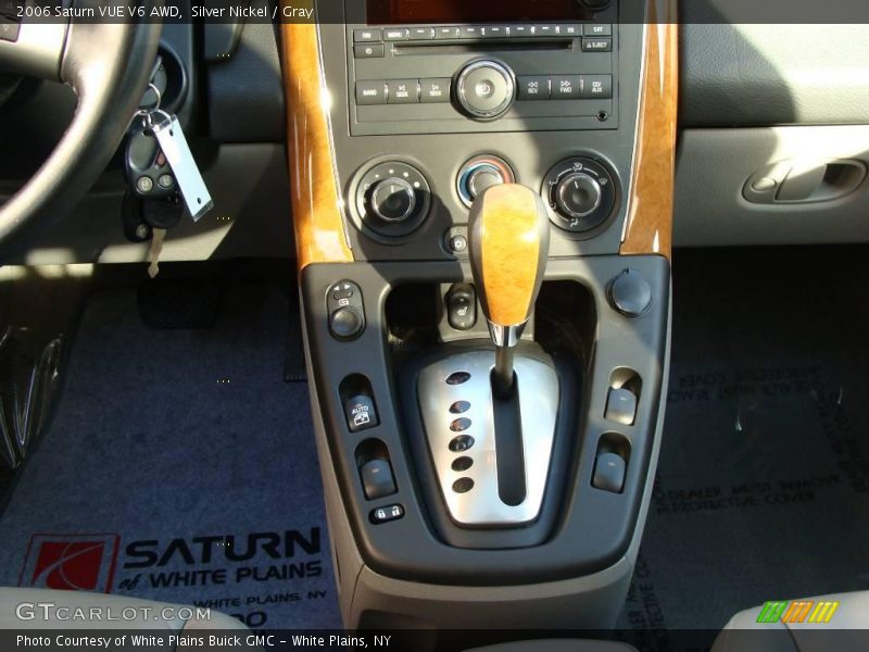 Silver Nickel / Gray 2006 Saturn VUE V6 AWD