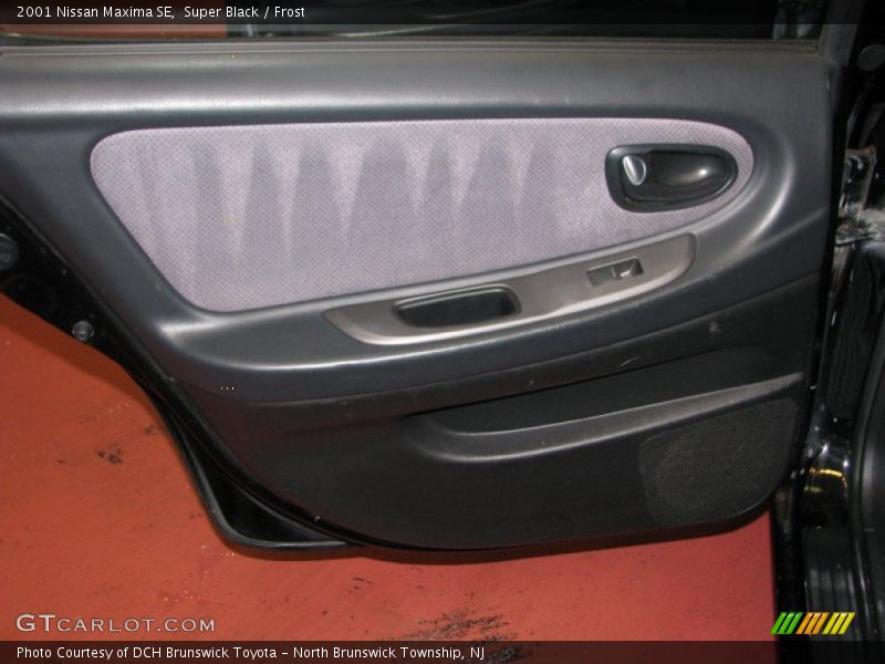 Super Black / Frost 2001 Nissan Maxima SE