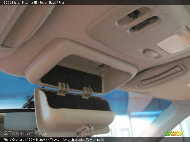 Super Black / Frost 2001 Nissan Maxima SE