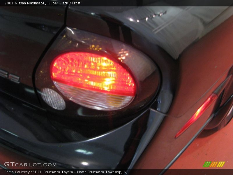 Super Black / Frost 2001 Nissan Maxima SE