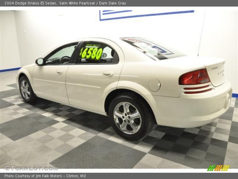 Satin White Pearlcoat / Dark Slate Gray 2004 Dodge Stratus ES Sedan