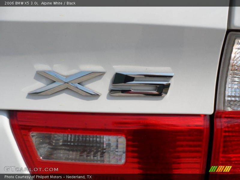 Alpine White / Black 2006 BMW X5 3.0i