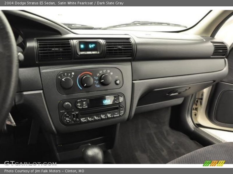Satin White Pearlcoat / Dark Slate Gray 2004 Dodge Stratus ES Sedan