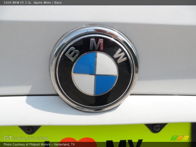 Alpine White / Black 2006 BMW X5 3.0i
