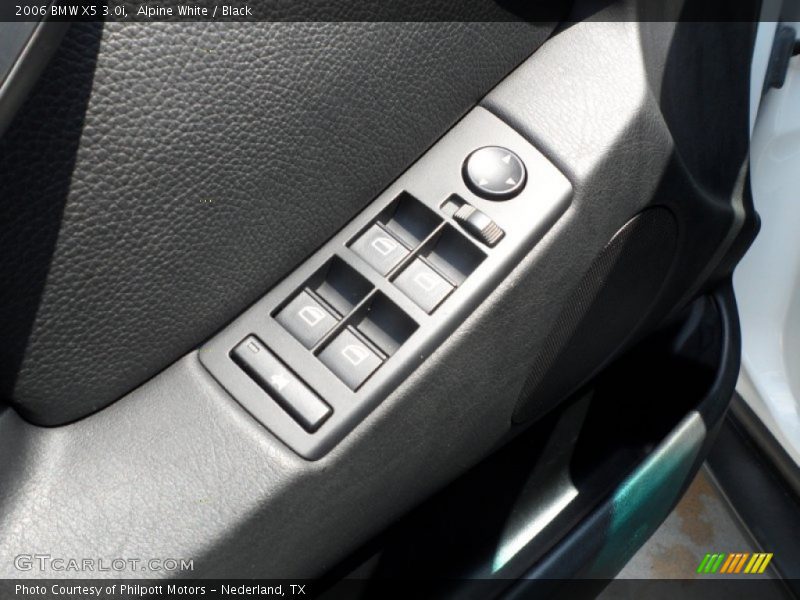 Alpine White / Black 2006 BMW X5 3.0i