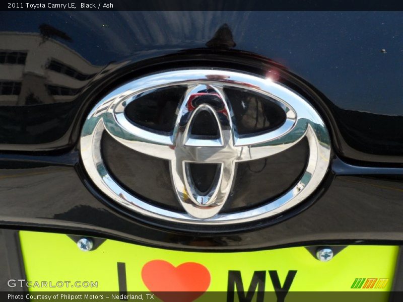 Black / Ash 2011 Toyota Camry LE