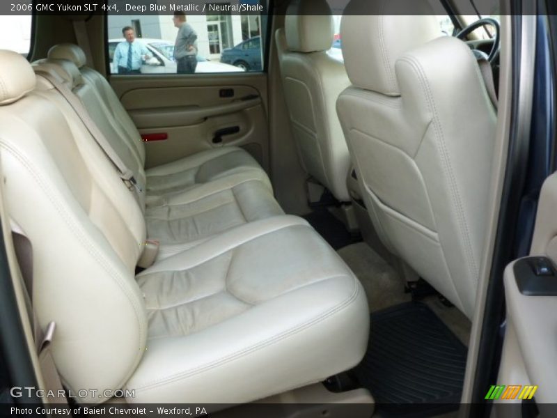Deep Blue Metallic / Neutral/Shale 2006 GMC Yukon SLT 4x4