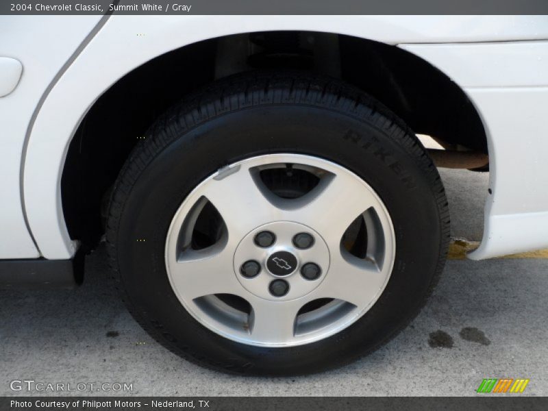 Summit White / Gray 2004 Chevrolet Classic