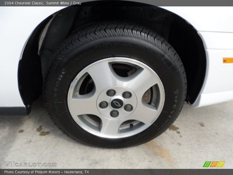 Summit White / Gray 2004 Chevrolet Classic