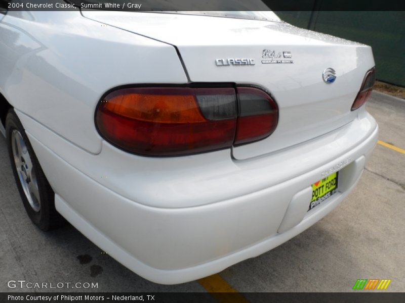 Summit White / Gray 2004 Chevrolet Classic
