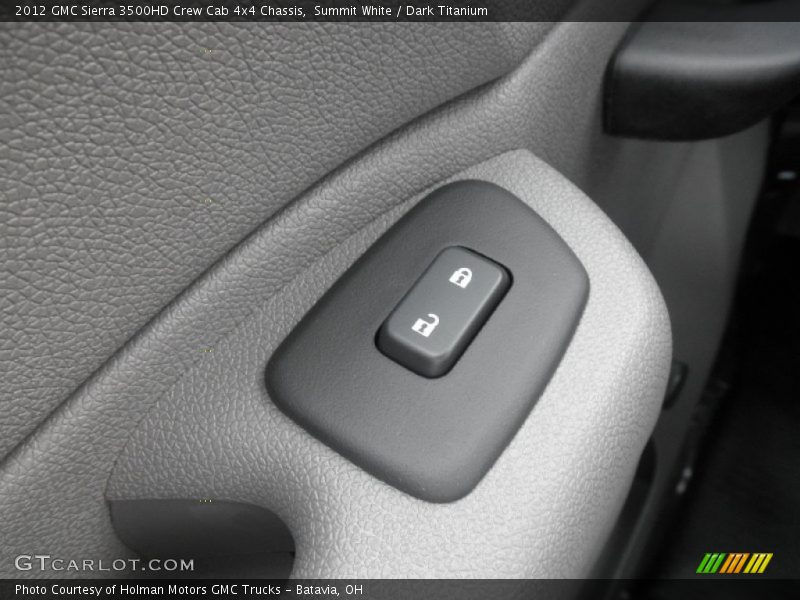 Summit White / Dark Titanium 2012 GMC Sierra 3500HD Crew Cab 4x4 Chassis