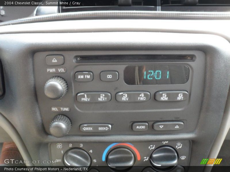 Summit White / Gray 2004 Chevrolet Classic