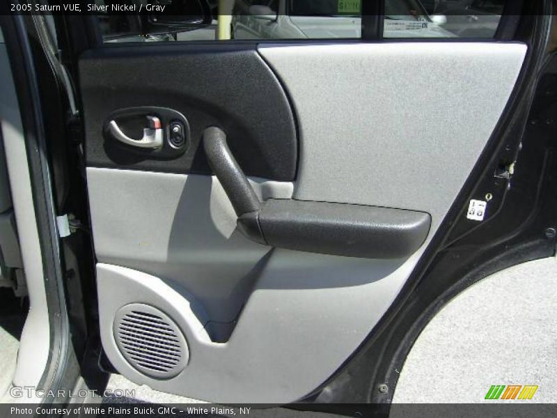 Silver Nickel / Gray 2005 Saturn VUE