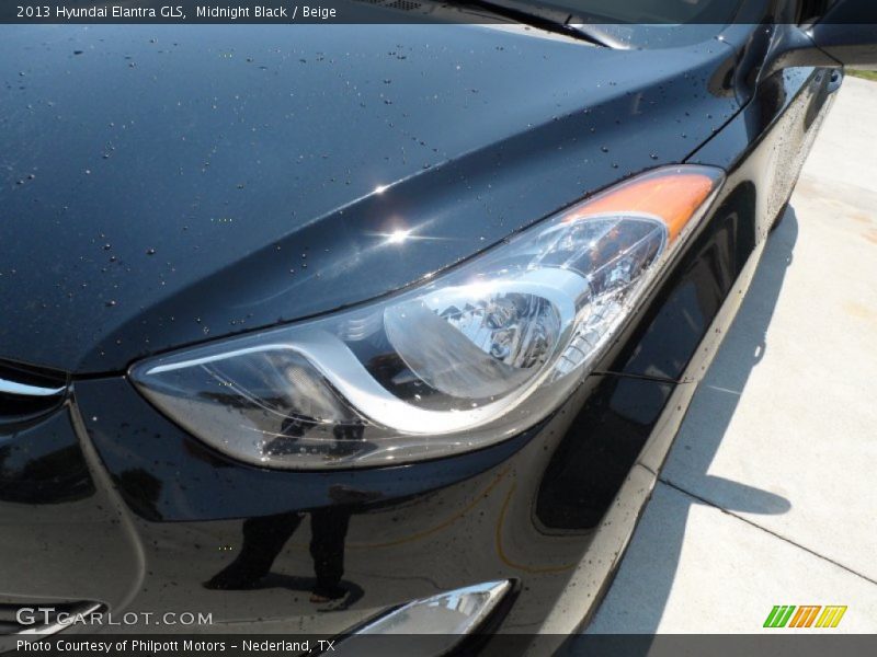 Midnight Black / Beige 2013 Hyundai Elantra GLS