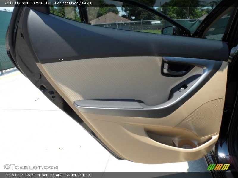 Midnight Black / Beige 2013 Hyundai Elantra GLS