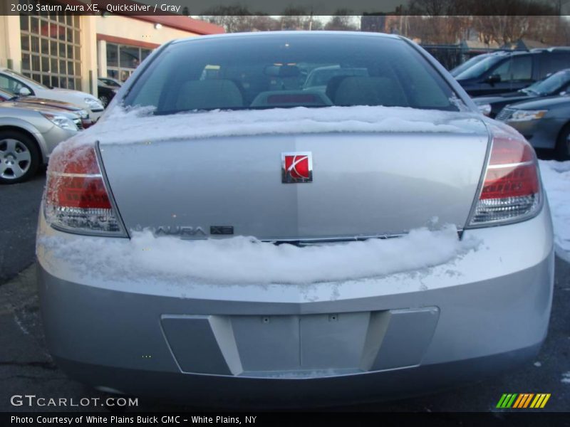 Quicksilver / Gray 2009 Saturn Aura XE