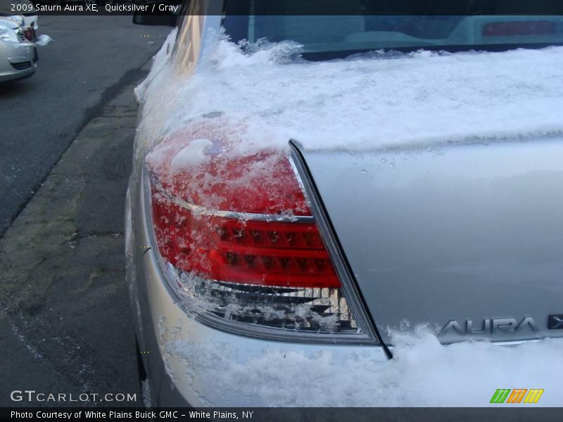 Quicksilver / Gray 2009 Saturn Aura XE