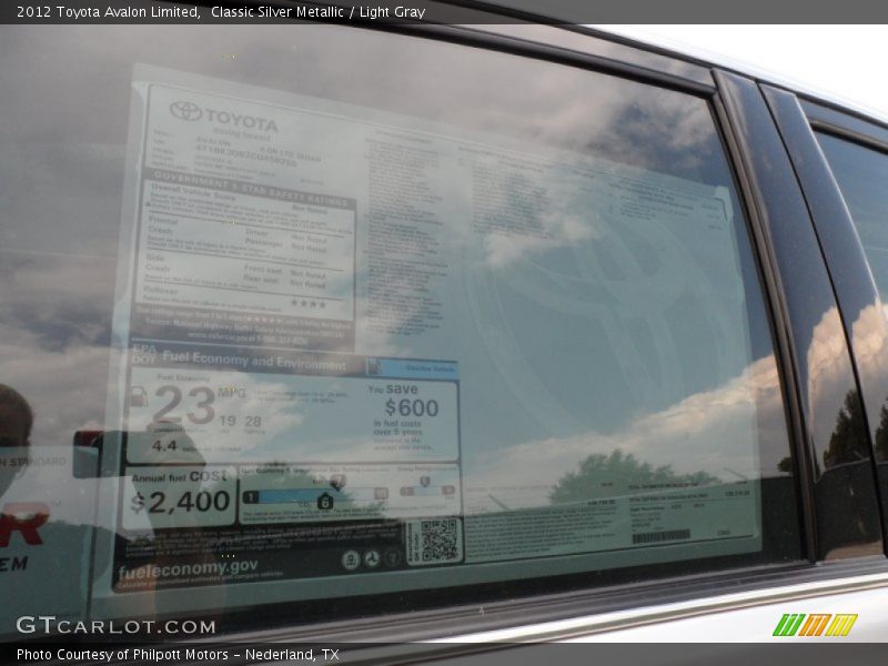 Classic Silver Metallic / Light Gray 2012 Toyota Avalon Limited