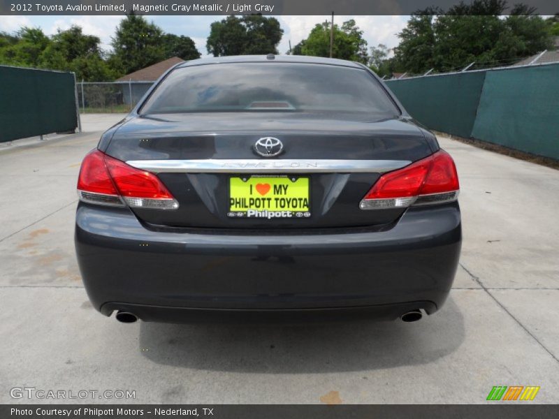 Magnetic Gray Metallic / Light Gray 2012 Toyota Avalon Limited