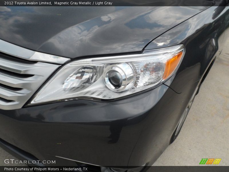 Magnetic Gray Metallic / Light Gray 2012 Toyota Avalon Limited