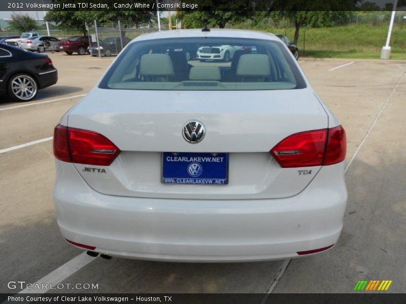 Candy White / Cornsilk Beige 2012 Volkswagen Jetta TDI Sedan