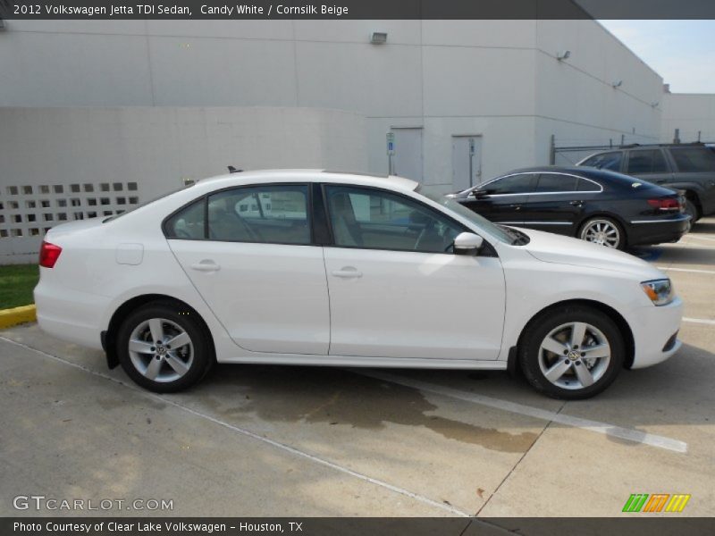 Candy White / Cornsilk Beige 2012 Volkswagen Jetta TDI Sedan