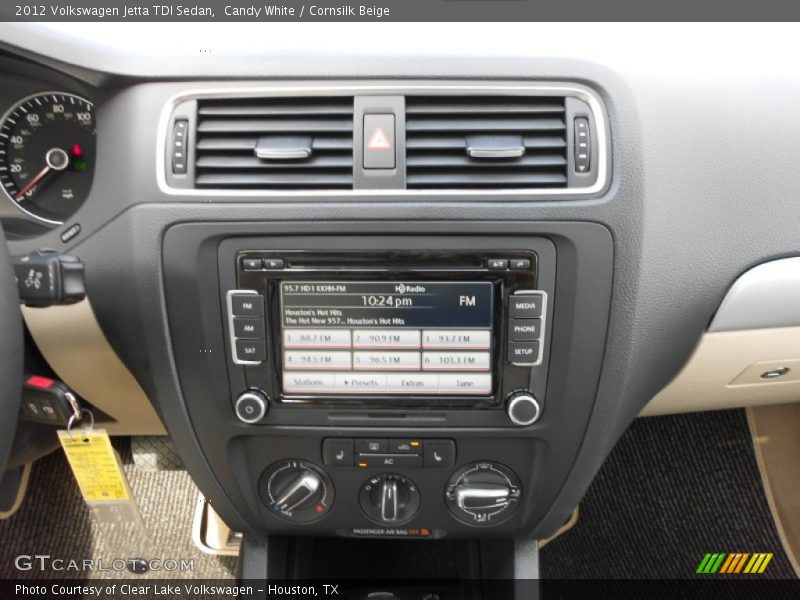 Candy White / Cornsilk Beige 2012 Volkswagen Jetta TDI Sedan