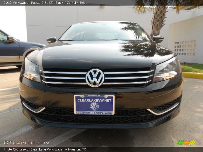 Black / Cornsilk Beige 2012 Volkswagen Passat 2.5L SE