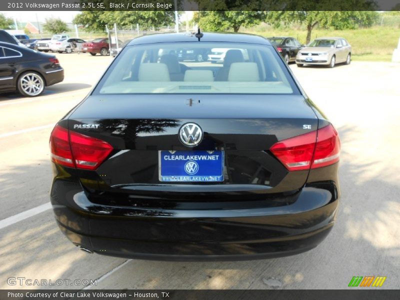 Black / Cornsilk Beige 2012 Volkswagen Passat 2.5L SE