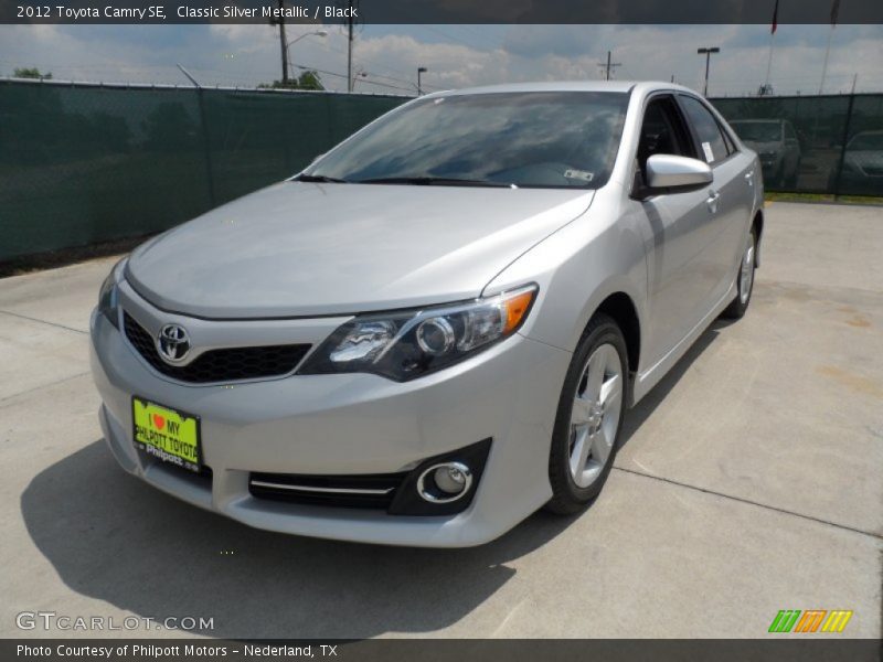 Classic Silver Metallic / Black 2012 Toyota Camry SE