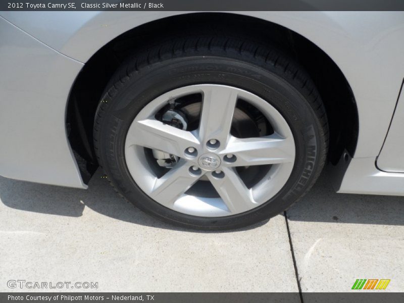 Classic Silver Metallic / Black 2012 Toyota Camry SE