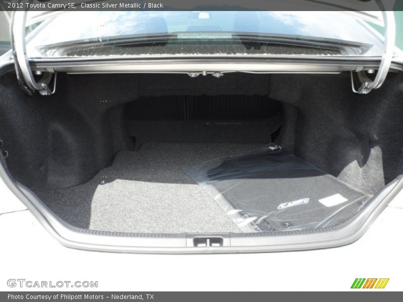 Classic Silver Metallic / Black 2012 Toyota Camry SE