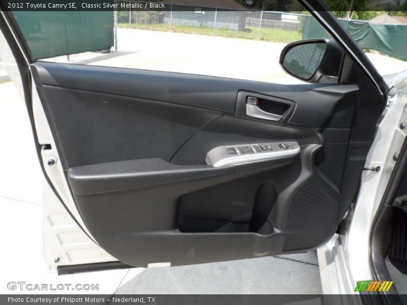 Classic Silver Metallic / Black 2012 Toyota Camry SE