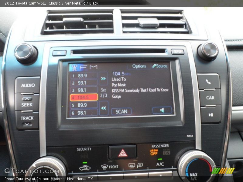 Classic Silver Metallic / Black 2012 Toyota Camry SE