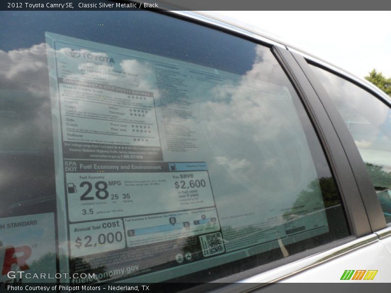 Classic Silver Metallic / Black 2012 Toyota Camry SE