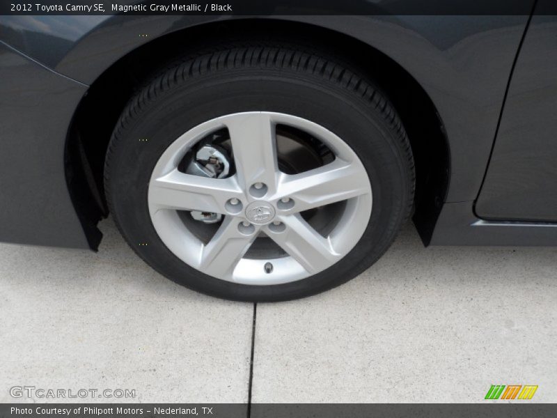 Magnetic Gray Metallic / Black 2012 Toyota Camry SE