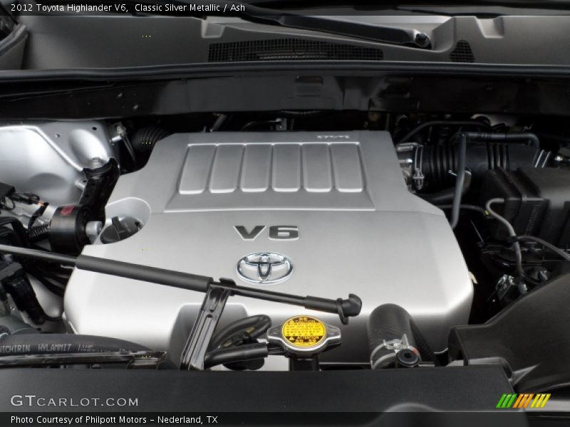 Classic Silver Metallic / Ash 2012 Toyota Highlander V6