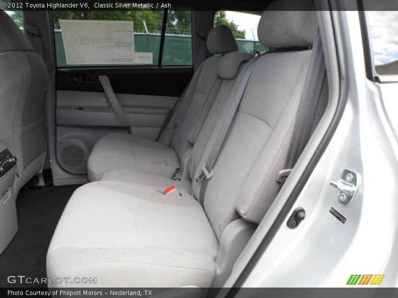 Classic Silver Metallic / Ash 2012 Toyota Highlander V6