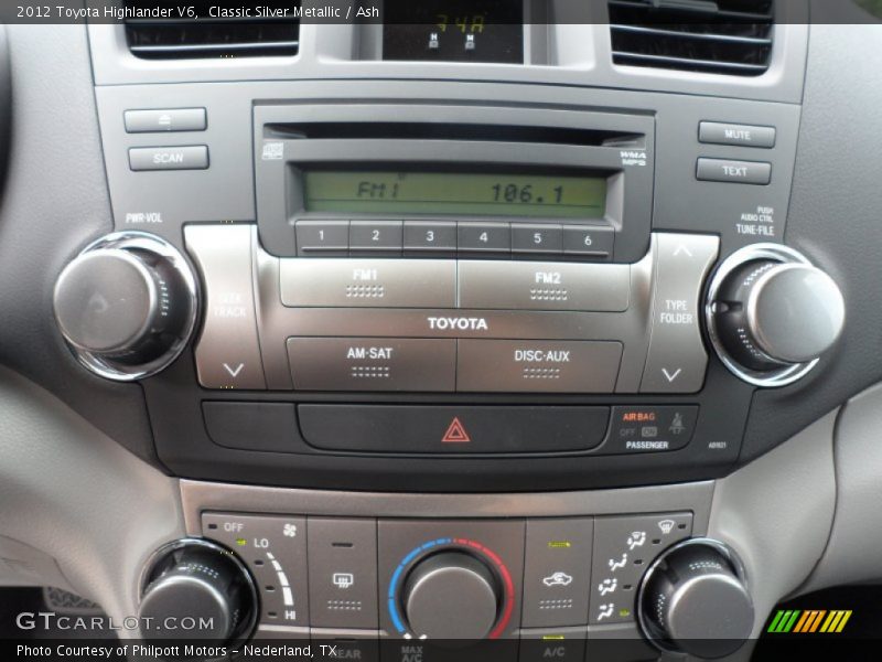 Classic Silver Metallic / Ash 2012 Toyota Highlander V6