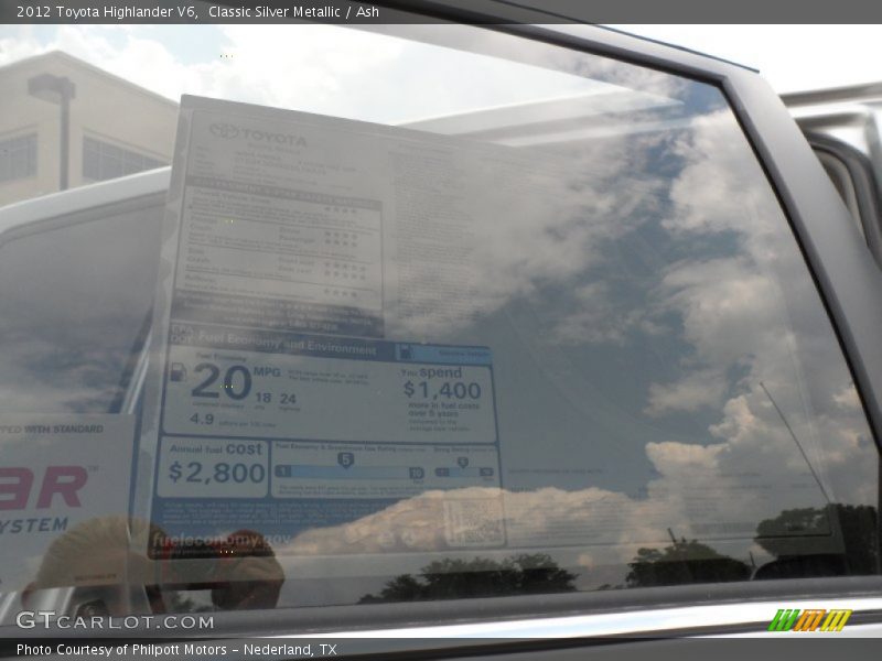 Classic Silver Metallic / Ash 2012 Toyota Highlander V6
