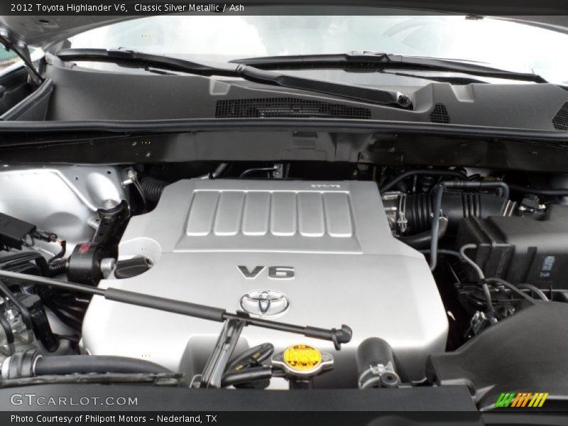 Classic Silver Metallic / Ash 2012 Toyota Highlander V6