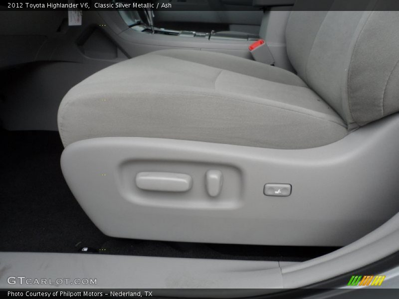 Classic Silver Metallic / Ash 2012 Toyota Highlander V6