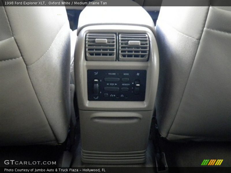 Oxford White / Medium Prairie Tan 1998 Ford Explorer XLT