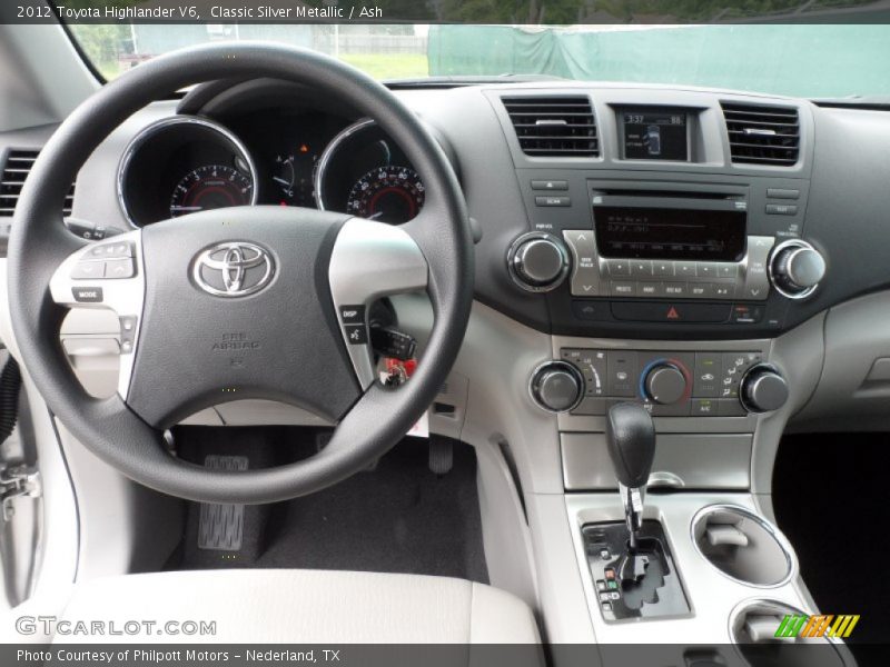 Classic Silver Metallic / Ash 2012 Toyota Highlander V6