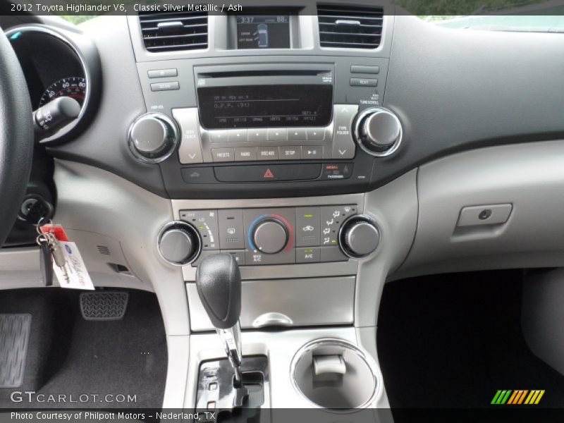 Classic Silver Metallic / Ash 2012 Toyota Highlander V6