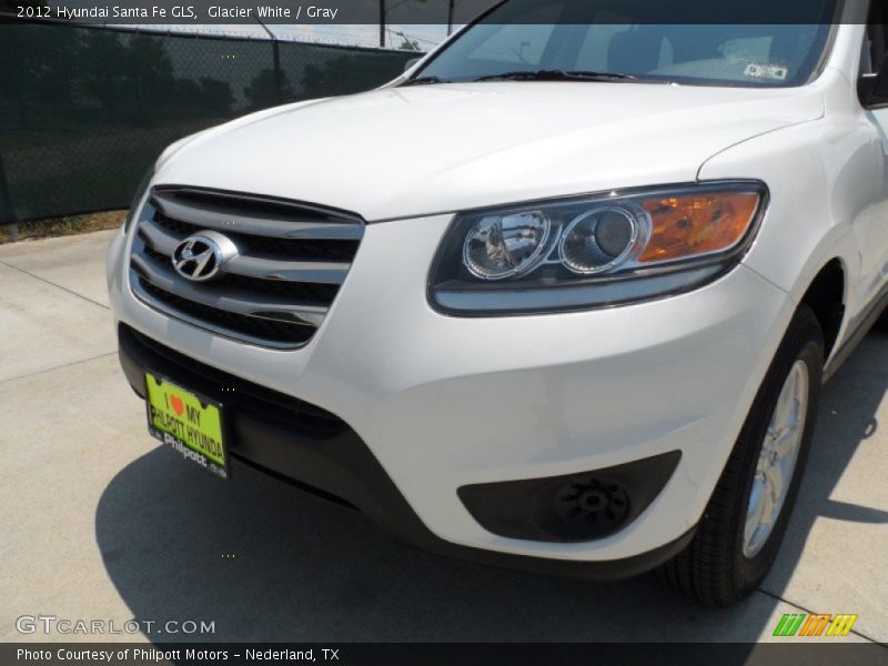 Glacier White / Gray 2012 Hyundai Santa Fe GLS