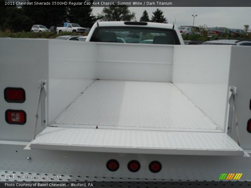 Summit White / Dark Titanium 2011 Chevrolet Silverado 3500HD Regular Cab 4x4 Chassis